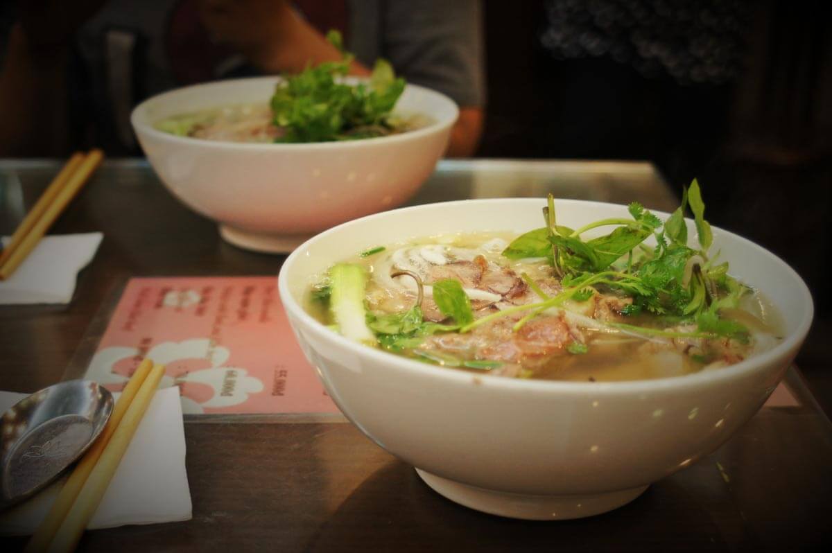 Wietnamskiej zupy Pho spróbujemy podczas wyjazdu kulinarnego do Wietnamu