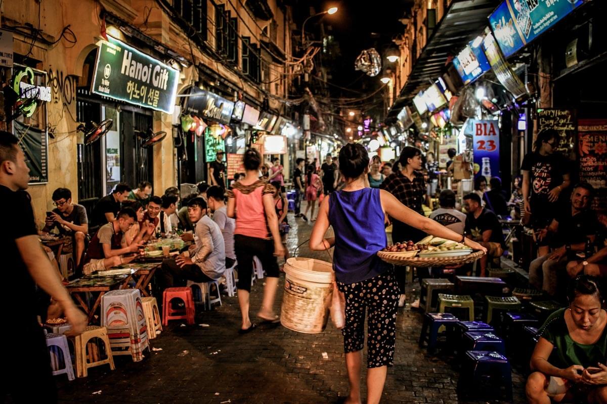 Wyjazd kulinarny do Wietnamu - wietnamski street food nocą