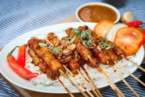 Sate Ayam - danie kuchni indonezyjskiej które trzeba spróbować