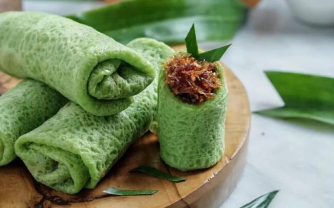 Dadar Gulung - Indonezyjski deser