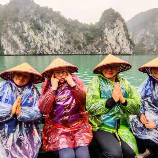 Humory dopisują w zatoce Ha Long